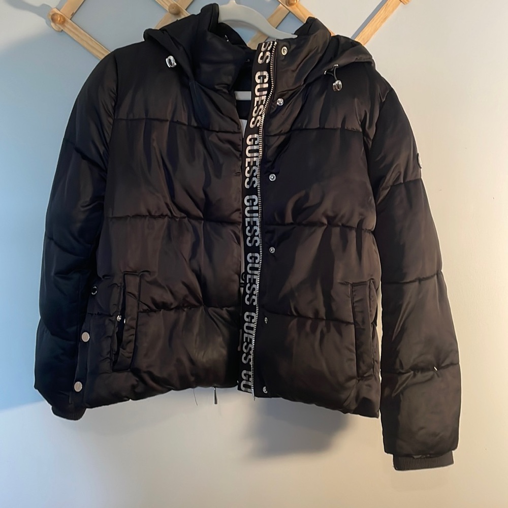 Guess bomber puffer jacket with guess pattern interior!